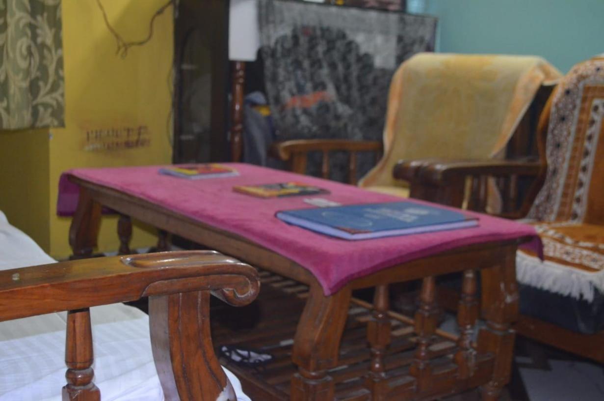 Awara Hostels & Dormitory Lucknow Dış mekan fotoğraf